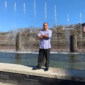 Meet your Posher, José